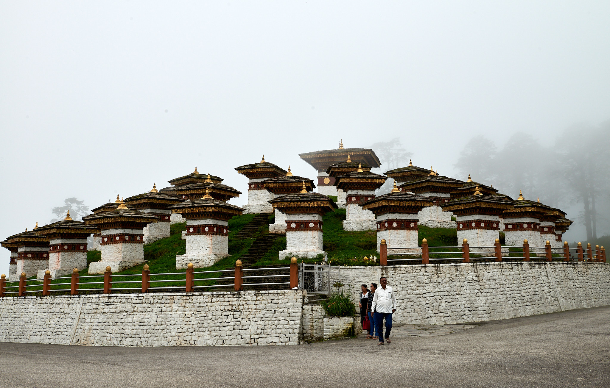 20170805 067 Bhutan Thimphu Dochula Chorten